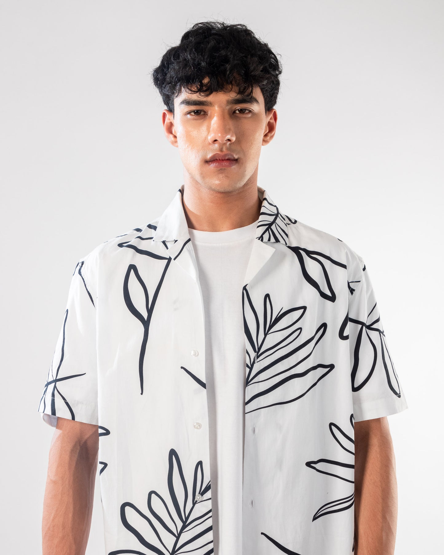 LEAF PRINT SHIRT